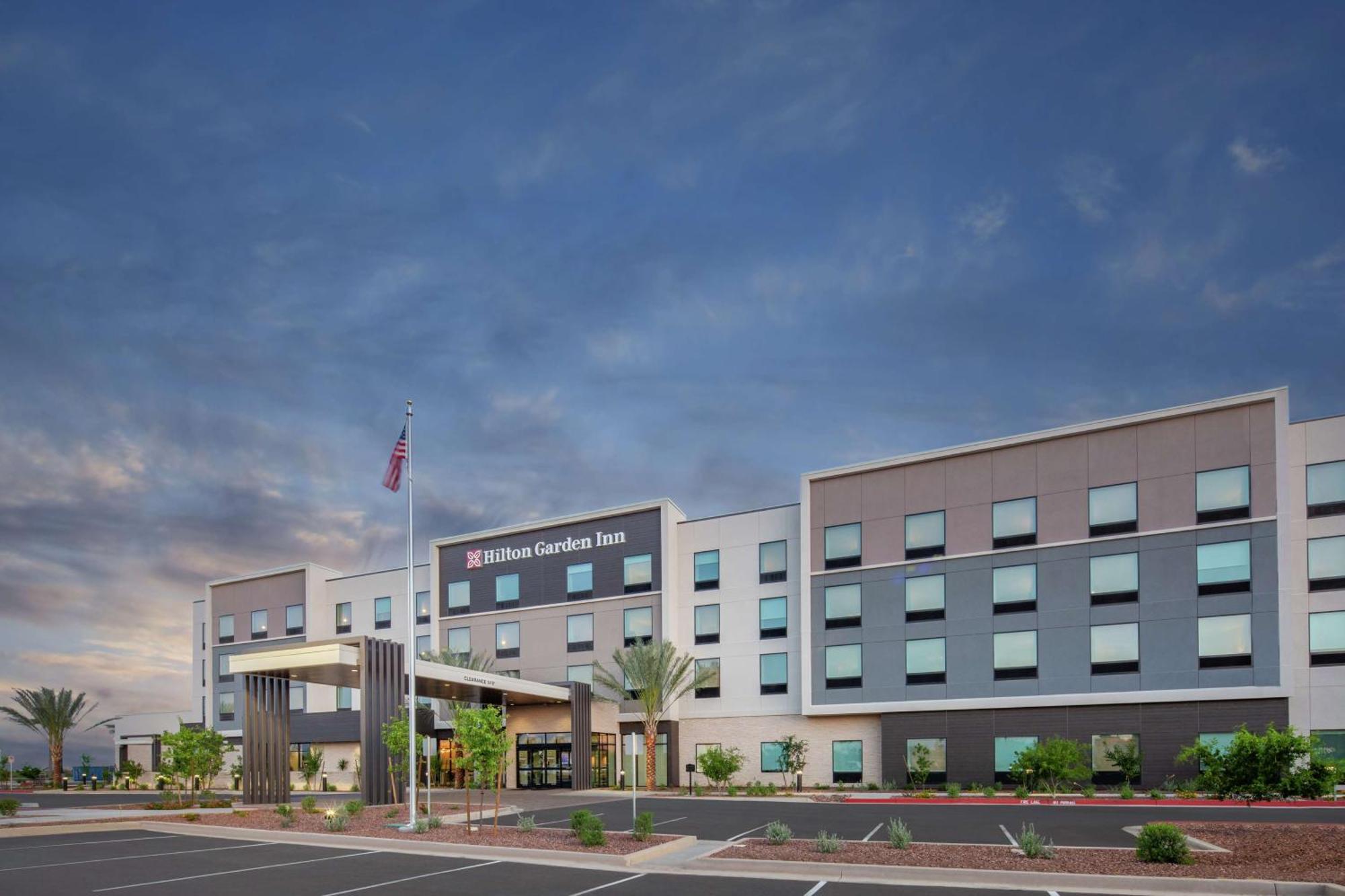 Hilton Garden Inn Surprise Phoenix Экстерьер фото